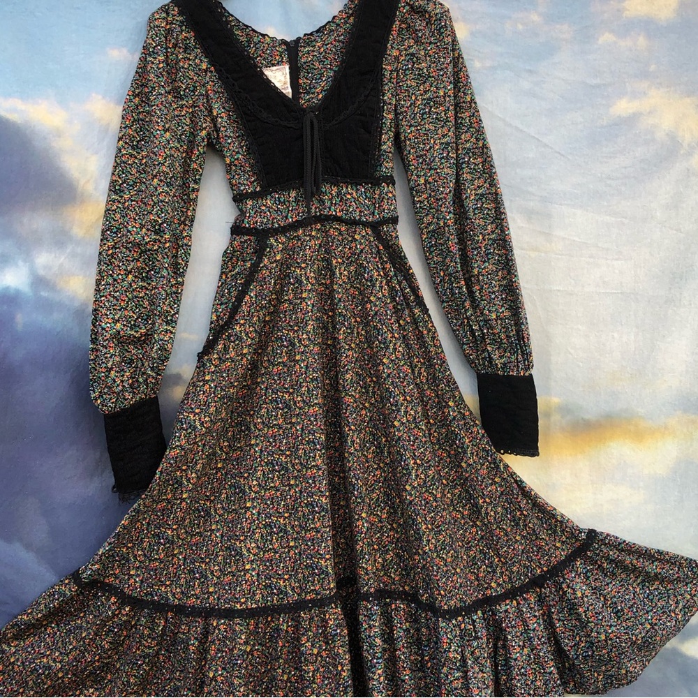 Gunne Sax vintage long-sleeved dress w/pockets, child or petite women’s size